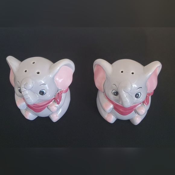 Vintage Nevco Grey Elephant Salt and Pepper Shaker - Picture 2 of 5